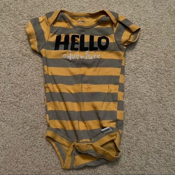 Gerber Onesies- Bundle of 4 - Picture 3 of 5